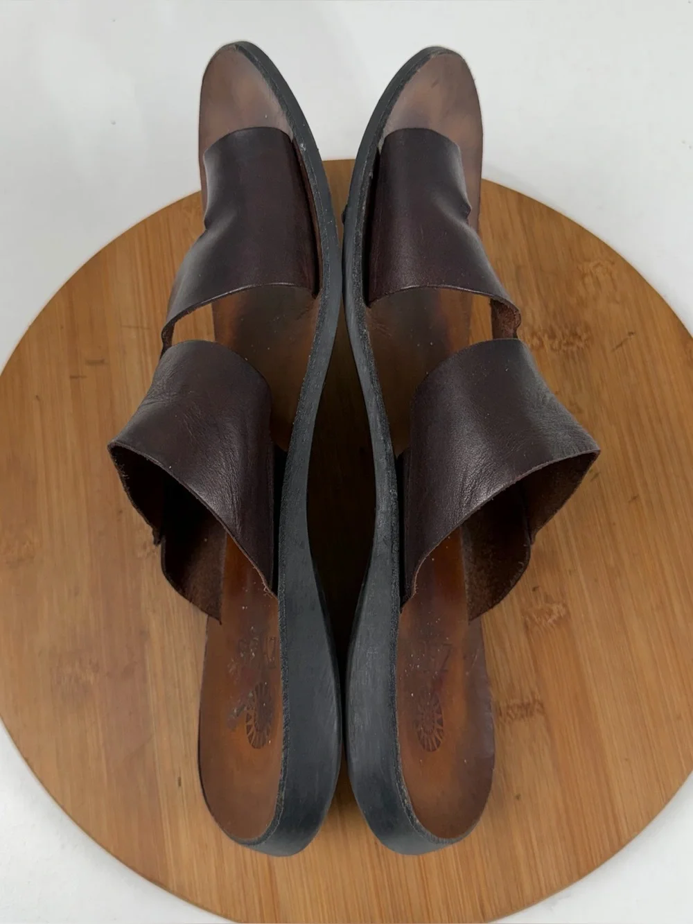 ZEUS Made in Italy Brown Leather Sandals